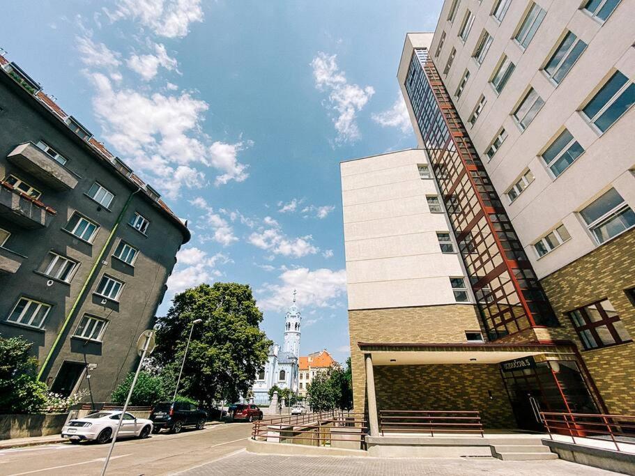 New Studio In Quiet Part Of The City Center Bratislava Bagian luar foto