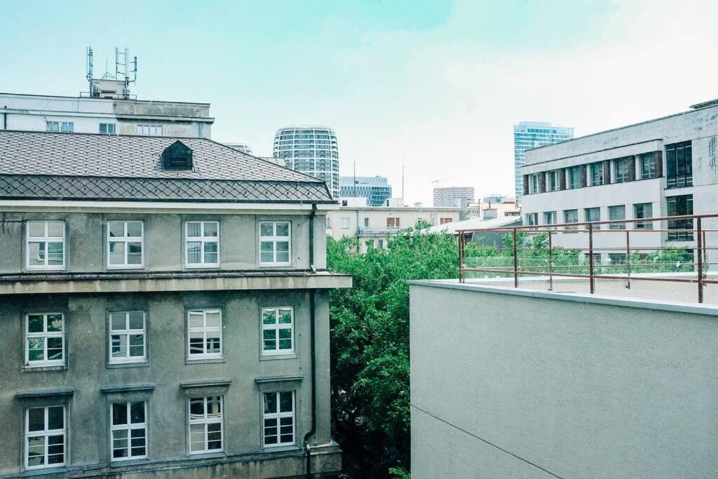 New Studio In Quiet Part Of The City Center Bratislava Bagian luar foto