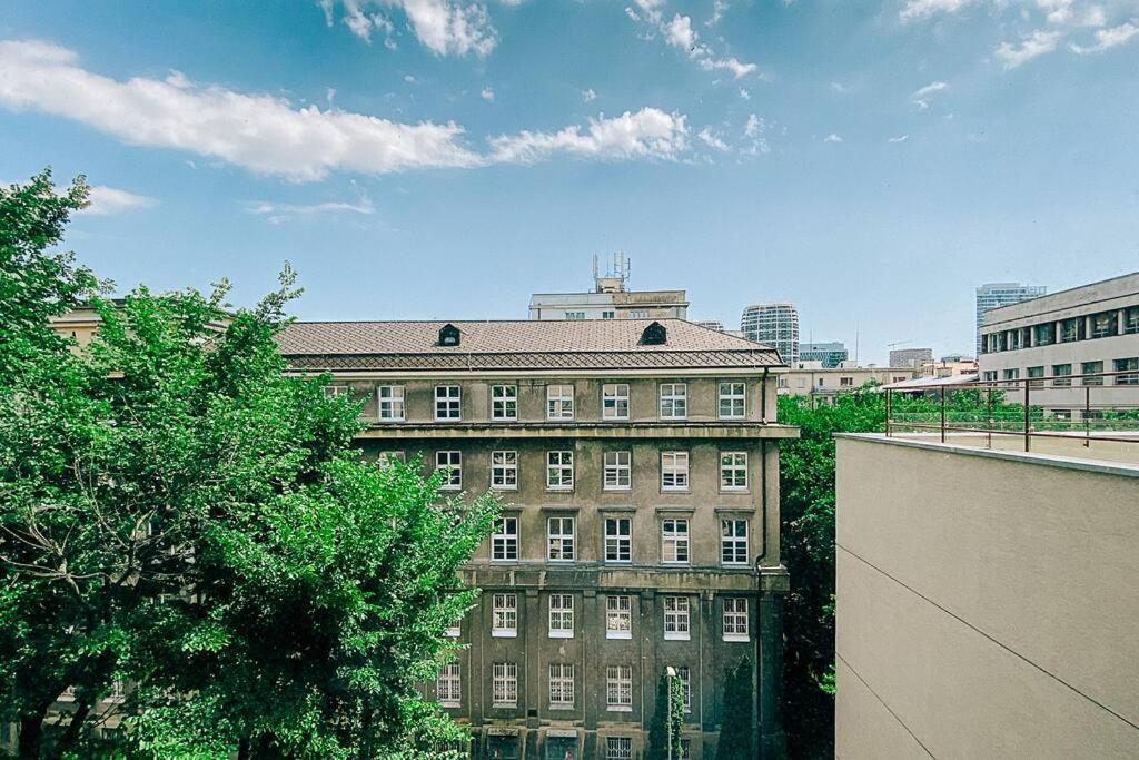 New Studio In Quiet Part Of The City Center Bratislava Bagian luar foto